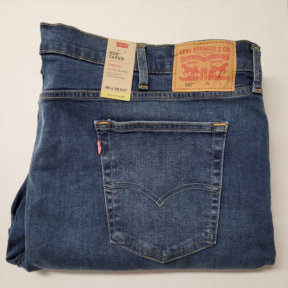 Men Levi Jeans 48 X 30 502s